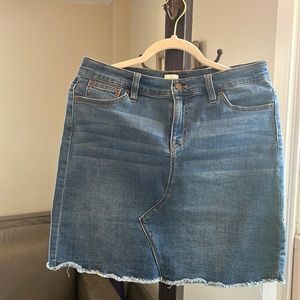 Classic denim skirt